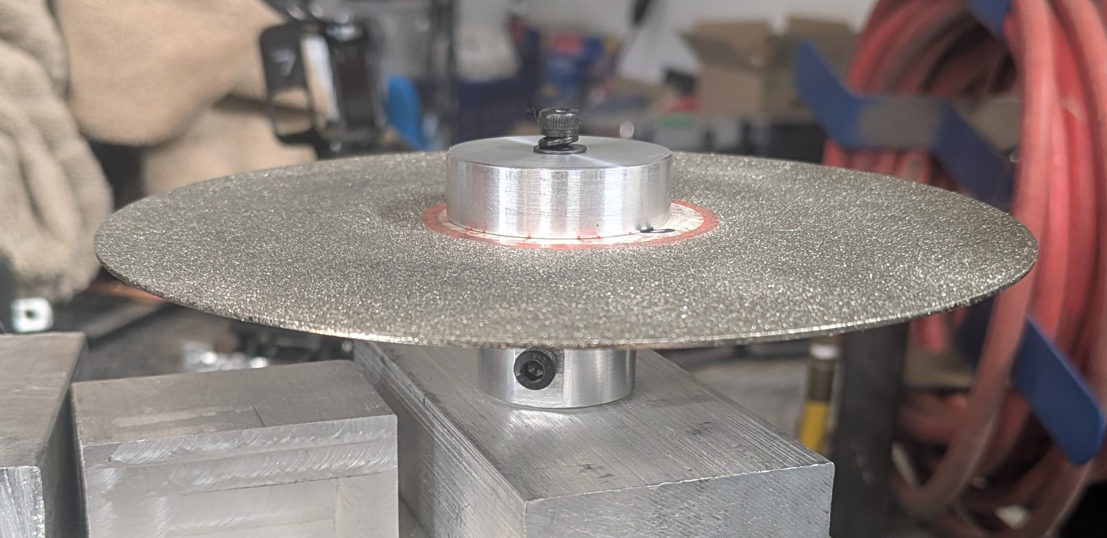 Custom sharpening fixture