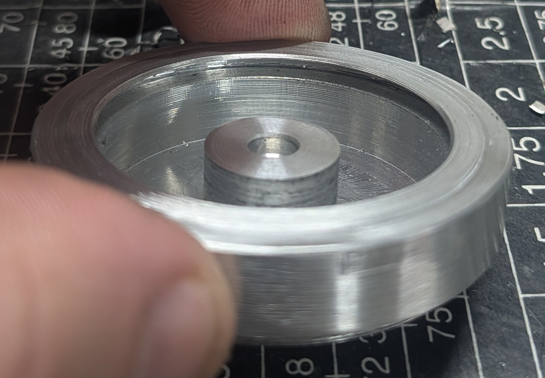 Sputter target holder